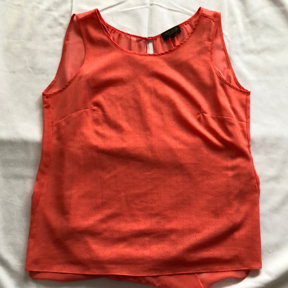 Sleveless Blouse